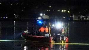 Nad Washingtonom sa zrazilo lietadlo s vrtuľníkom. Objavili čierne skrinky