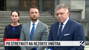 Tlačová beseda premiéra Fica a ministra Šutaja Eštoka po návšteve ministerstva vnútra