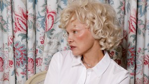 Pamela Anderson sa zmenila na rozprávkovú bábiku. Jej nežný look ovládli pastelové farby!