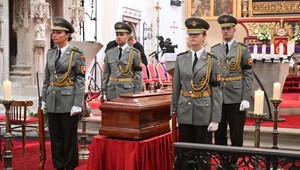 V Dóme sv. Alžbety v Košiciach sa rozlúčili s kardinálom Tomkom