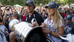 Kopitar priviezol Stanleyho pohár do Slovinska