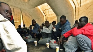 Imigrantom udelia víza až po zvládnutí testov z angličtiny