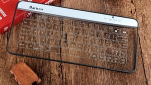 Od filmov po realitu: Táto klávesnica dodá vášmu stolu dokonale futuristický vzhľad