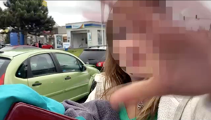 Opitá vodička nezastavila na križovatke a v okamihu rozbila 5 áut