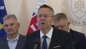 Tlačová beseda strany Smer-SD o finančnej disciplíne Slovenska