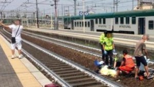 Muž si robil selfie so ženou, ktorú zrazil vlak. V nemocnici prišla o nohu