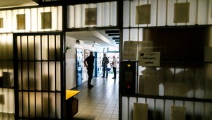 Odsúdení si nemôžu dobiť kredit na telefonovanie. Systém vyradila z prevádzky chyba certifikátu