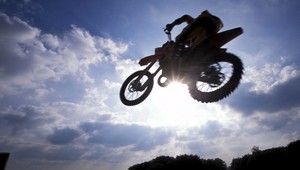 Ako to nespackať. Jazda na zadnom kolese, je zakázaná?