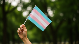 Desiatky transrodových ľudí na Slovensku márne čakajú na zmenu dokladov. Chýbajú jasné pravidlá