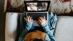 Facebook prichádza s funkciou, ktorá vám umožní žiť skutočný spoločenský život