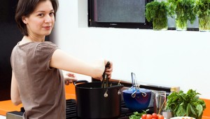 Pozor na drogy v kuchyni. Halucinácie môžete mať aj z orecha!