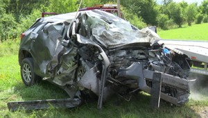 Zrážka osobného auta s nákladným. Pri nehode zomrel 52-ročný vodič