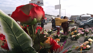 Lacnejšie vence aj kahance. Poľské trhy sú pred Dušičkami opäť plné Slovákov