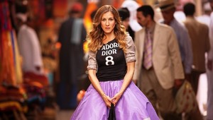 Jej štýl je nesmrteľný: 5 účesov Carrie Bradshaw, ktoré milujeme aj dnes