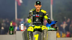 Vaculík zvíťazil na pretekoch v Prahe, poskočil na štvrté miesto