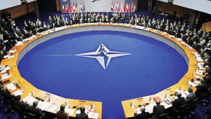 Bratislava dnes v premiére hostí ministrov obrany NATO