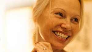 Šokujúce nové šťastie: Pamela Anderson zažíva lásku ako nikdy predtým!
