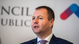 Poslanec Kéry sa prvýkrát vyjadril k facke, ktorú mal dať mladému mužovi v Zlatých Moravciach