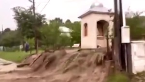 Obyvatelia o nepotopiteľnej kaplnke v Lenártove: Boh si chráni svoje