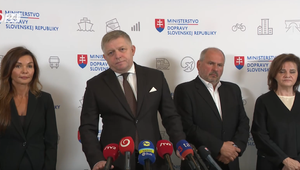 Fico: Zlacnené cestovanie vlakmi bude pokračovať aj v novembri, možno aj v decembri
