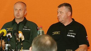 V Žiline ako na bojisku, fanúšikovia zaútočili na políciu kameňmi