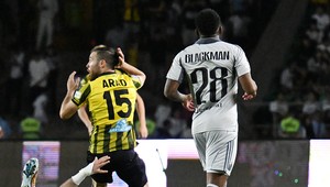 Slovan prehral 0:1 na pôde kazašského Kajratu Almaty, rozhodla penalta v poslednej minúte