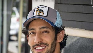 Mladý člen bahájskej komunity v Iráne čelí fingovaným popravám, mučeniu a bezprostrednému ohrozeniu života