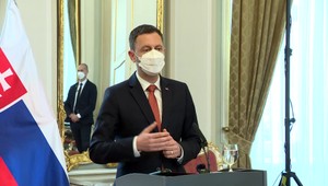 Heger: Kollára sa na jeho nehlasovanie za zmluvu s USA rád opýtam