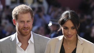 Prestrelili! Harry a Meghan si TÝMTO koledujú o odobratie vojvodských titulov!