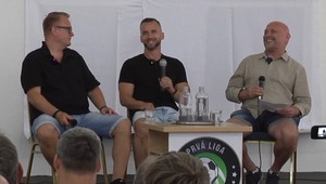 Podcast Prvá liga vymenil štúdio za futbalovú horúčku v Beluši