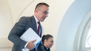 Zrýchlený proces v parlamente: Konsolidačný balík smeruje k finálnemu hlasovaniu