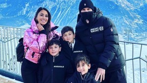 Fanúšikovia ŠALEJÚ! Messi je s rodinou v Alpách, pozrite na tie FOTKY