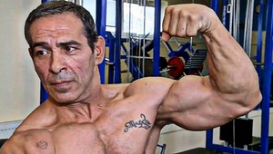 Majster Európy Cibuľa sa načierno napojil na elektrinu