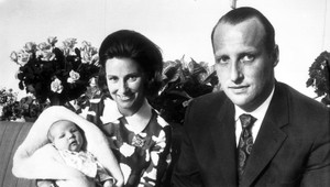 Štúdio 24: Harald V. bol vášnivý športovec aj obľúbený kráľ. Jeho príbeh priblížila odborníčka