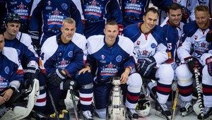 Posledný zápas. Ľubomír Višnovský sa rozlúčil veľkolepo a štýlovo