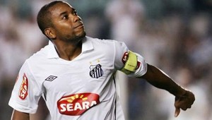 Fanúšikovia oslávili návrat Robinha do Santosu bitkou