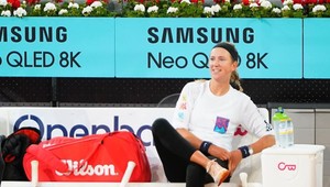 Krásku Azarenkovú hnevajú nelichotivé zápasové fotografie