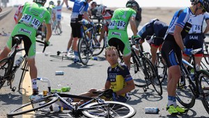 Škaredé pády. Cyklistika je pekný, ale tvrdý šport