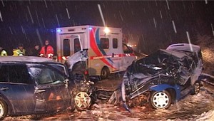 Smrť straší na zľadovatelých cestách. Ako treba jazdiť?