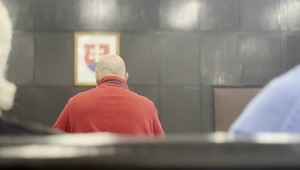 Svedok v prípade vraždy Ernesta Valka odmieta, že by spoluprácu viazal na Daniela Lipšica