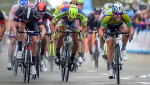 Sagan opäť bojoval o triumf, Cavendish chválil Velitsa