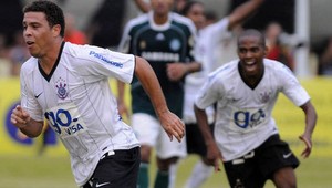 Ronaldo hviezdi v Corinthians, rozhodol o triumfe