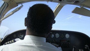 Pilot, ktorý mal letieť s 300 pasažiermi na Maurícius, mal v sebe tri dvojité vodky s kolou