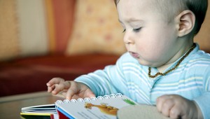 Český pár v Británii čelí obvineniu z vraždy chlapčeka (14 mes.)