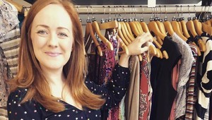 Táto žena nosila jedny šaty cez 20 rokov: Pozrite sa, ako vyzerajú!