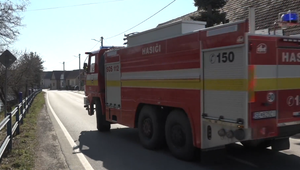 Hasiči prišli o stavidlo na čerpanie vody. Po tú musia teraz chodiť až 8 kilometrov