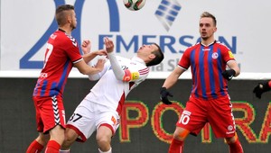 Trenčín si poradil aj so Senicou, uspel ôsmy raz v sérii