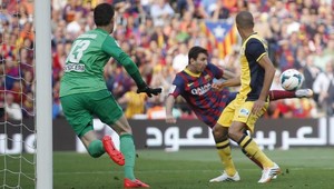 Tento gól mohol Barcelone vyhrať titul. Messimu ho neuznali chybne!