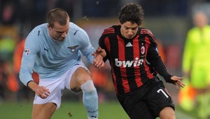 AC Miláno potvrdilo formu v Ríme triumfom nad Laziom