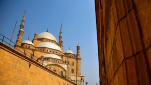 Poslanec Milan Krajniak chce zákaz stavania mešít na Slovensku